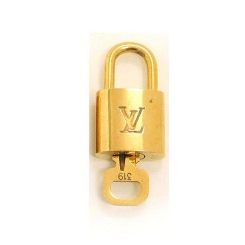 ❤️🦄 Authentic Louis Vuitton Gold Lock & Key Matching Set (#319)